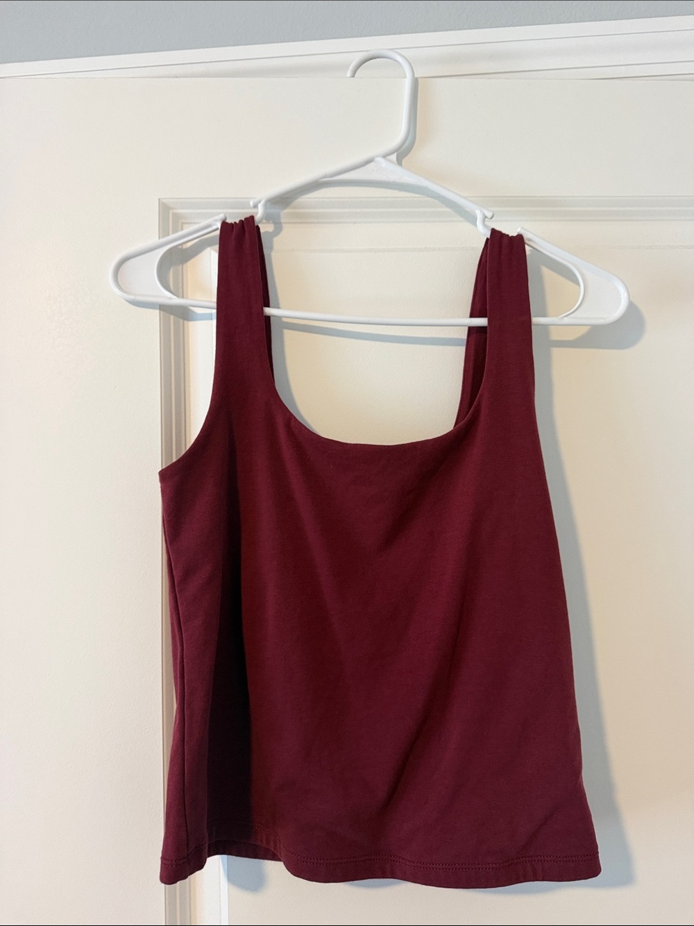 Old Navy Burgundy Scoop Neck Tank